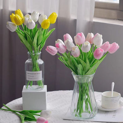 Realistischer Kunst-Tulpenstrauß