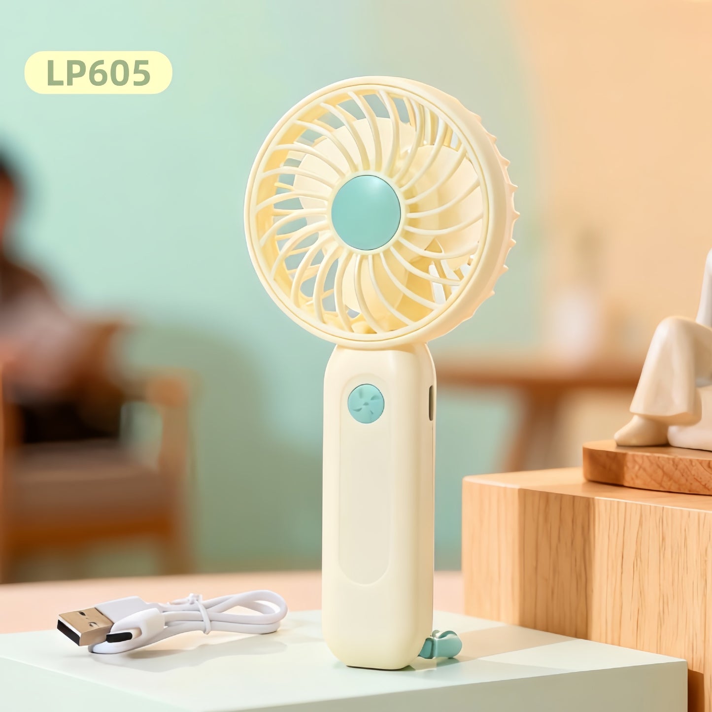 Damen Tragbarer Mini-Ventilator mit USB-Ladefunktion und ergonomischem Design Brehn