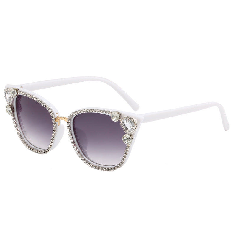 Damen Katzenaugen Sonnenbrille mit funkelnden Kristallverzierungen Brehn