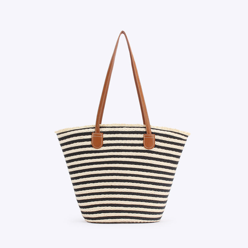 Größzügige Strandtasche mit Ledergriffen Brehn