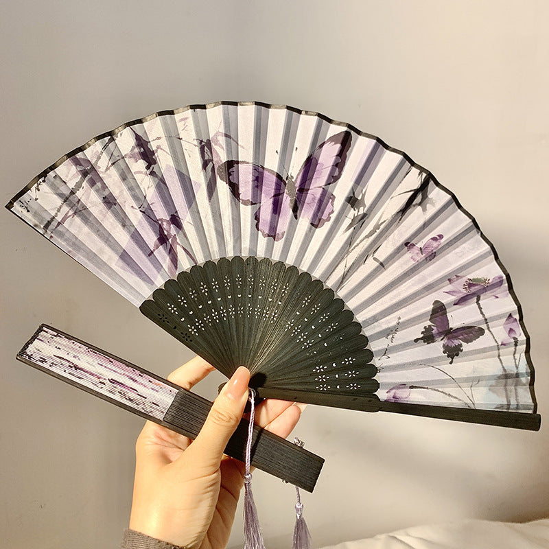 Eleganter Fächer mit Kunstvollem Schmetterlingsmotiv Brehn