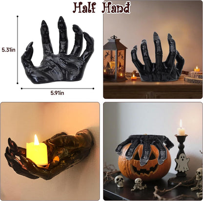 Wandkerzenhalter in realistisch geformter Hand aus Resin