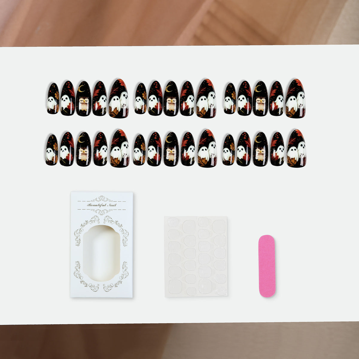 Kreatives Kunstnagelset mit Halloween-Motiv Brehn