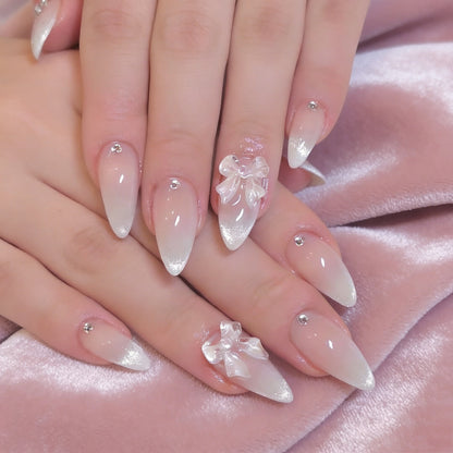Elegante Strass- und Schleifen-Nagelkunstverlängerungen Brehn