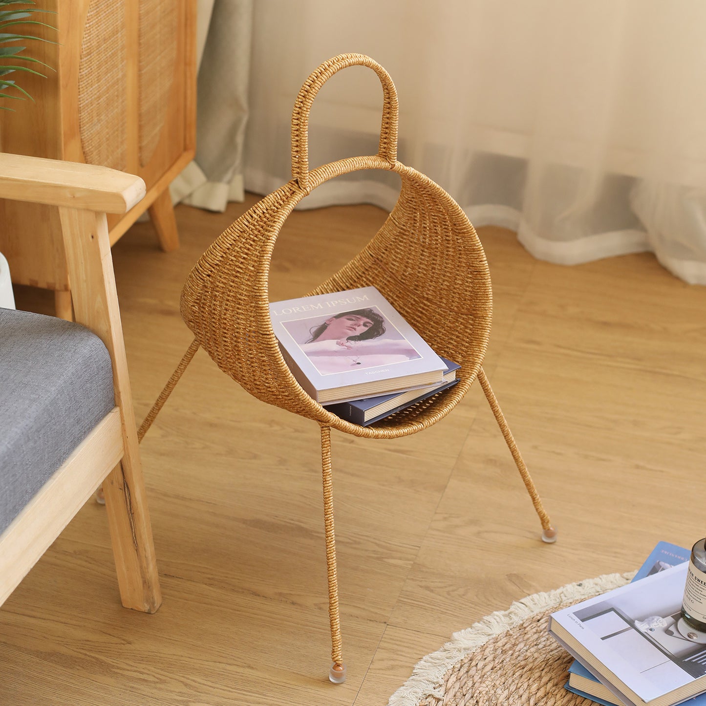 Unisex Designkorb mit geschwungener Form und ergonomischem Tragegriff Brehn