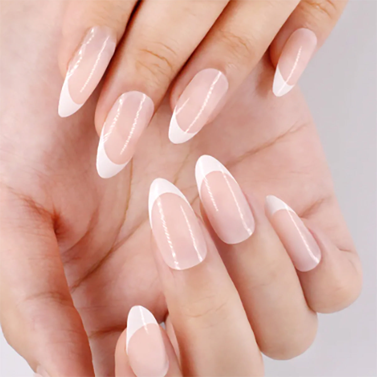 Elegante Französische Tipp Stiletto Press-On Nägel Brehn 1789085334