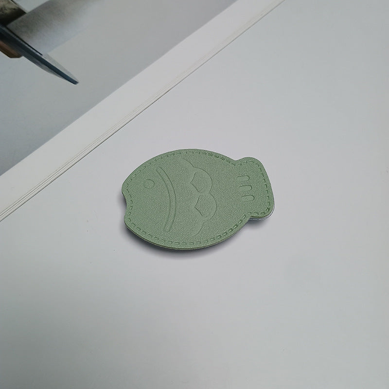 Fischförmiger Leder Handyhalter Brehn