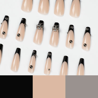 Stilvolle Kunstnägel mit extravagantem Design Brehn