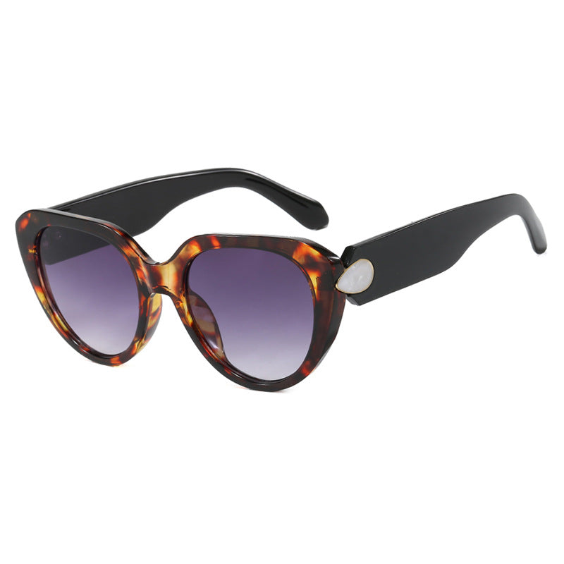 Damen Cat-Eye Sonnenbrille mit auffälligem Design und schützendem UV-Filter Brehn