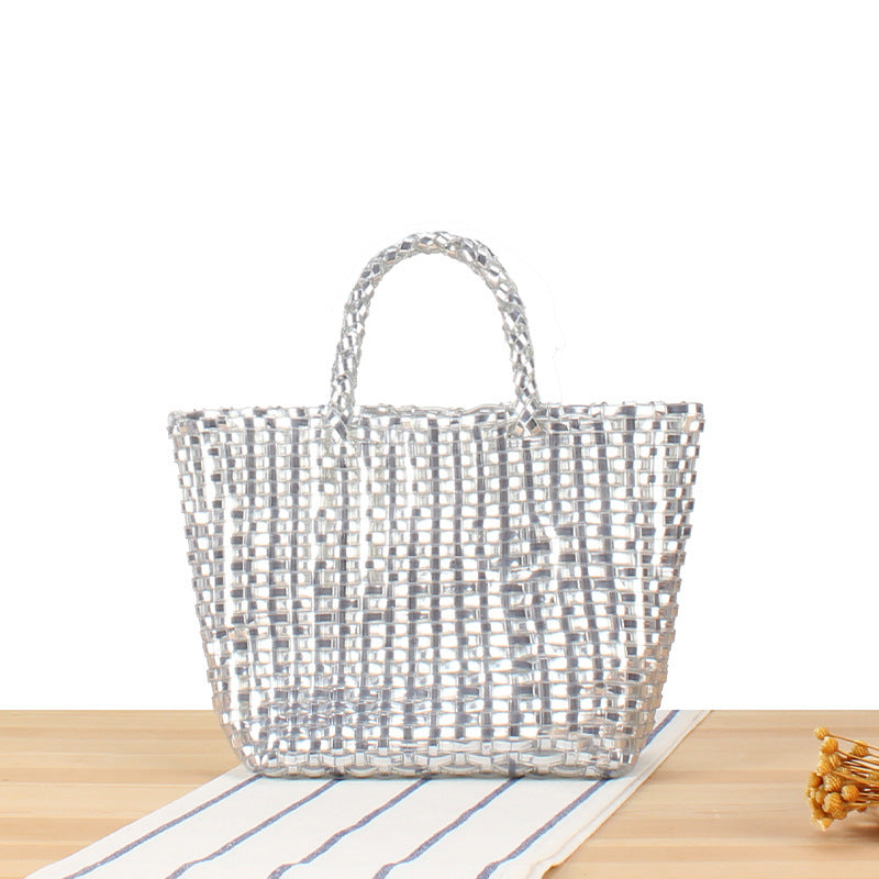 Handtasche Aus Geflochtenem Naturmaterial mit Eleganten Akzenten Brehn