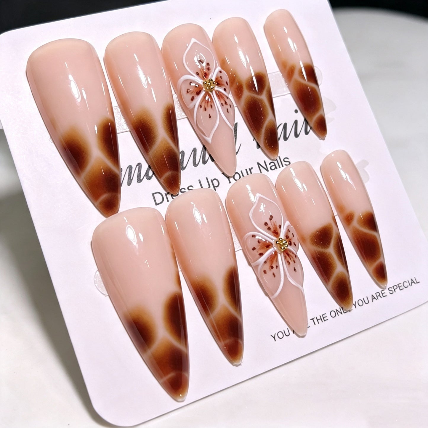 Blumenmuster Stiletto Press-On Nagelspitzen Brehn