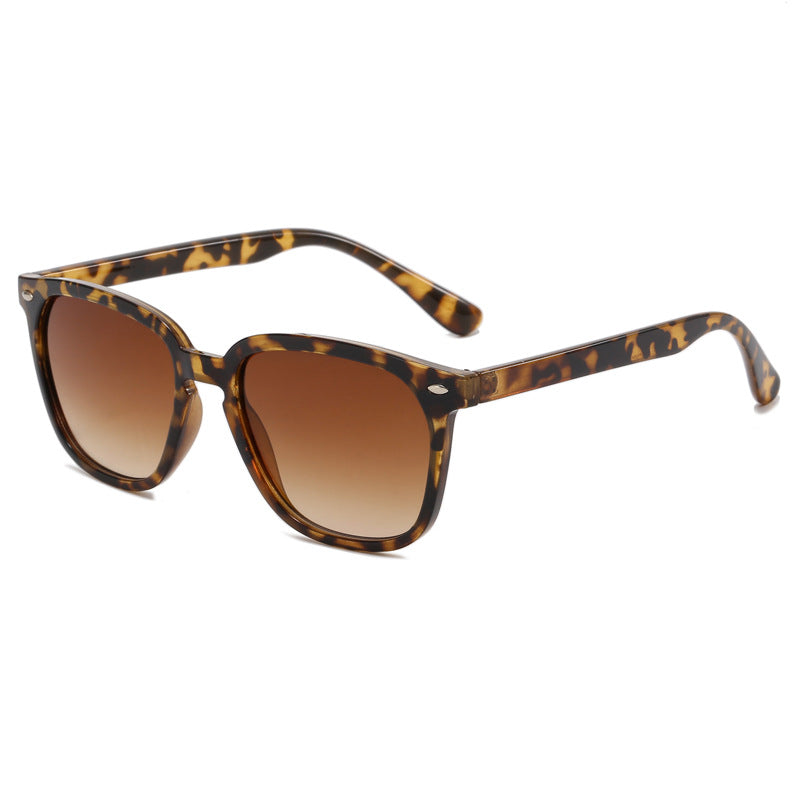 Damen zeitgenössische Sonnenbrille mit elegantem Schilddesign Brehn