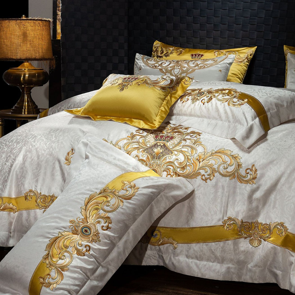 Barock Bestickte Satin-Optik Bettbezug Set