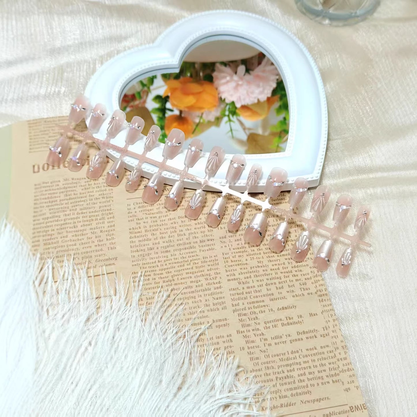 Glamouröse Kunstnägel mit Filigranen 3D-Verzierungen Brehn