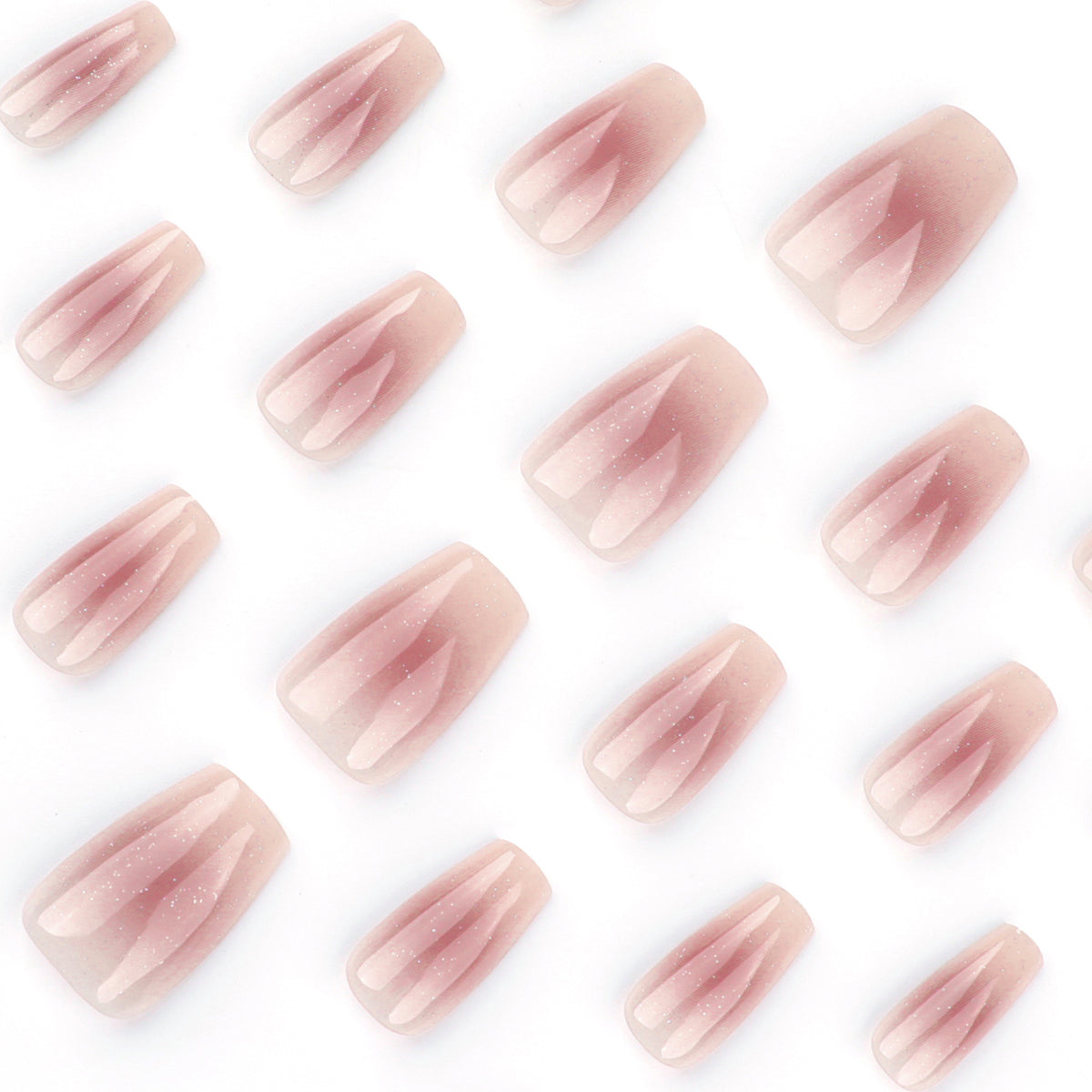 Kunstvolle Nagelverlängerungen mit Glitzer-Akzenten Brehn
