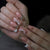 Luxuriöse mit Strass verzierte Nagelverlängerungen Brehn