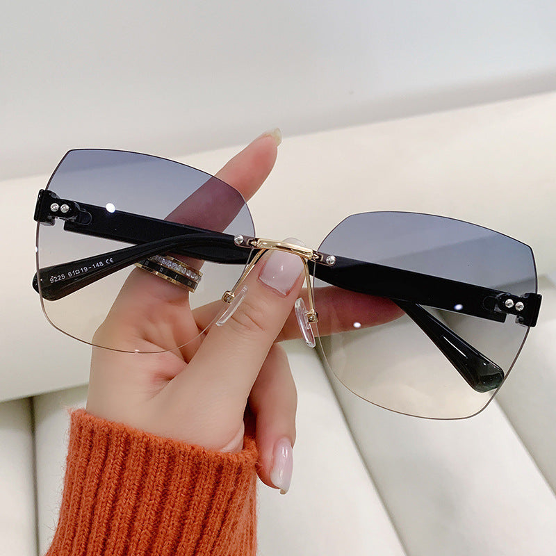 Damen elegante Sonnenbrille mit innovativem Design Brehn