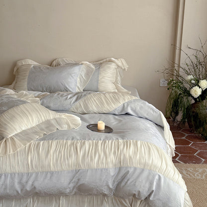 Luxuriöses Bettwäscheset mit Rüschen, Plissee und Jacquard-Satin