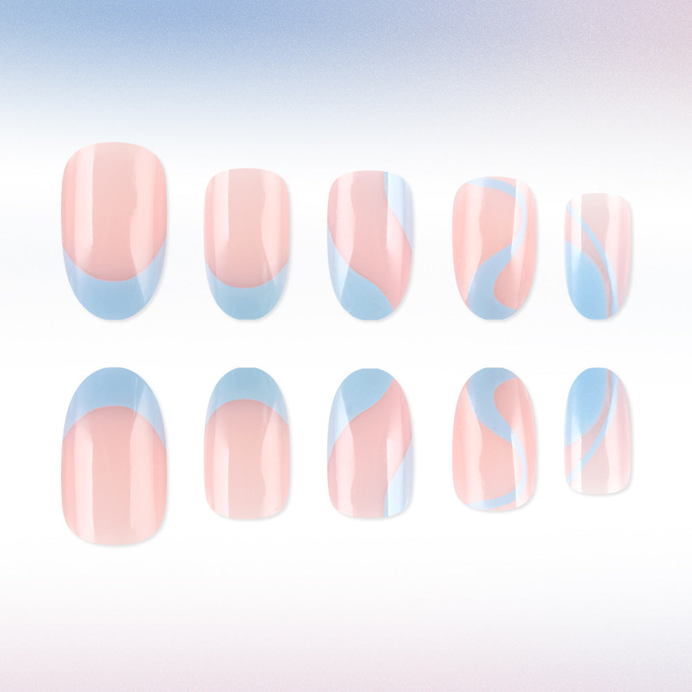 Künstlerisches French Tip Nageldesign Brehn