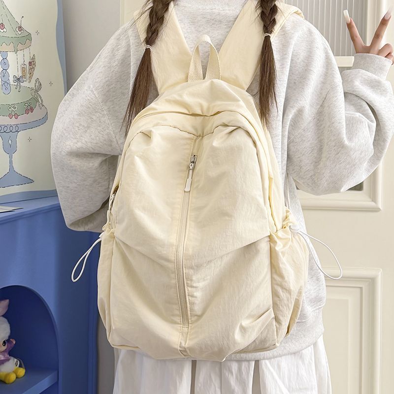 Geräumiger und Leichter Rucksack Für Den Alltag Brehn