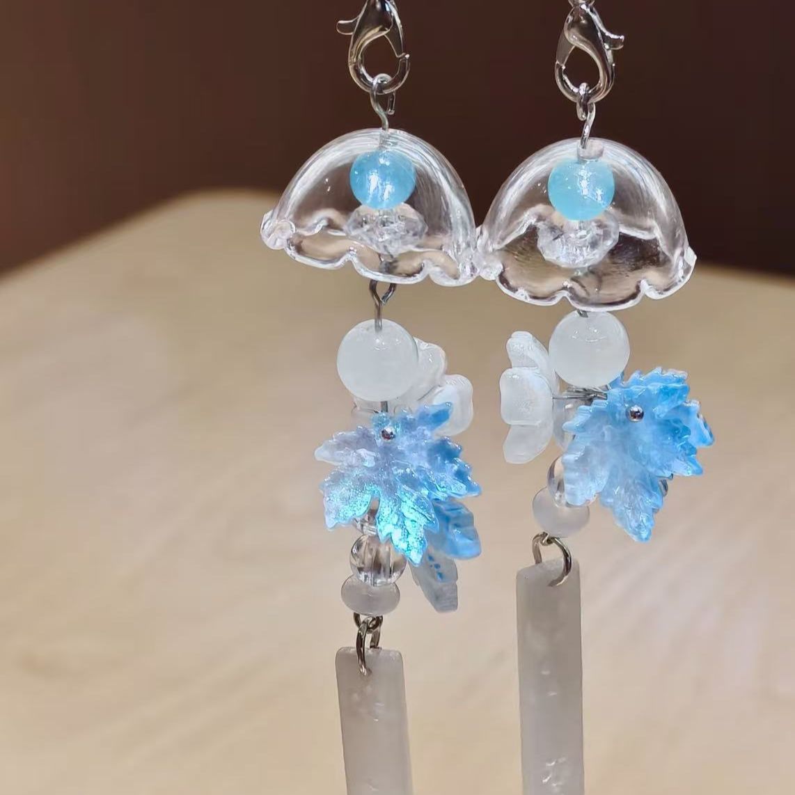Inspirierender Blumenanhänger Charm Brehn