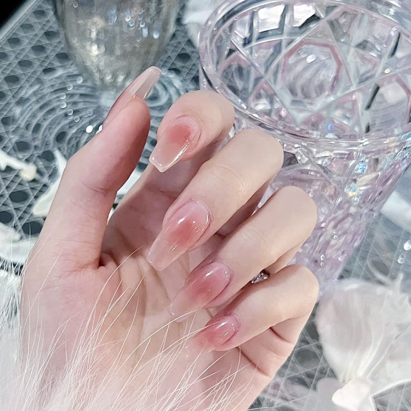 Kunstnagelset mit elegantem Ombre-Effekt Brehn