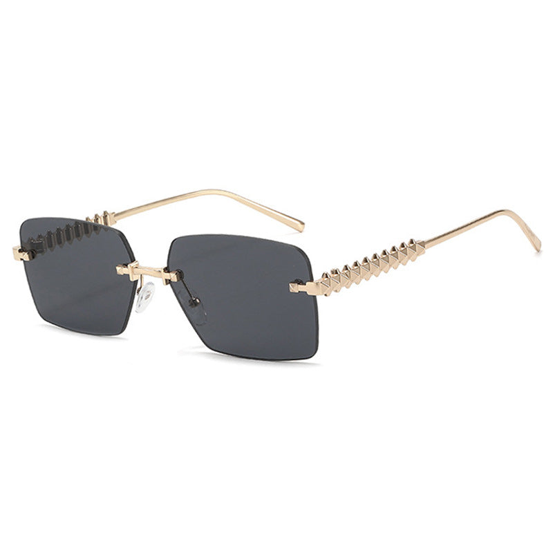 Damen modische Sonnenbrille mit einzigartigem und verzierendem Rahmen Brehn