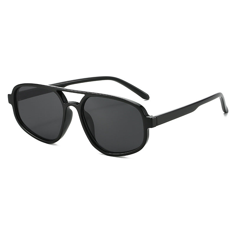 Damen modische Sonnenbrille mit breitem Gestell und UV-Schutz Brehn