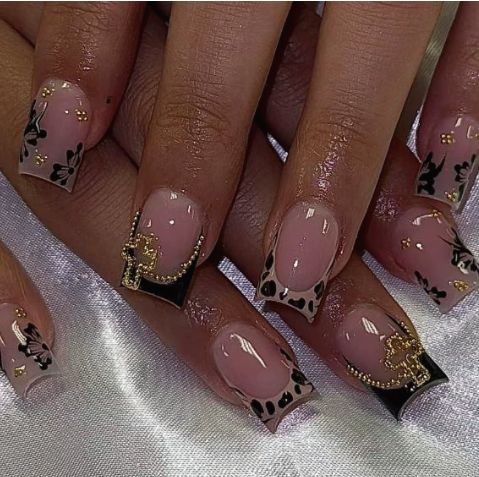 Luxuriöse dekorative Acryl-Nagelkunst Brehn