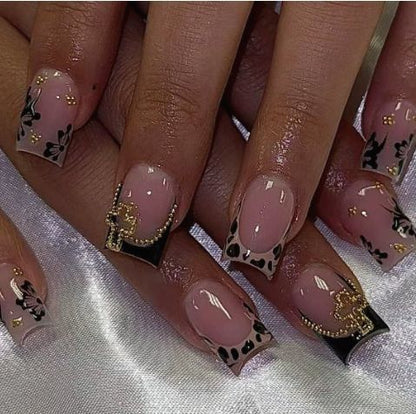 Luxuriöse dekorative Acryl-Nagelkunst Brehn