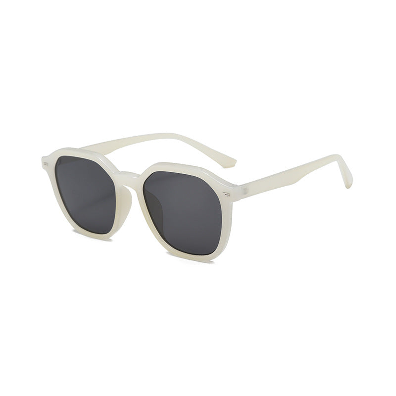 Damen stilvolle Sonnenbrille im modernen Polygonalen Design Brehn