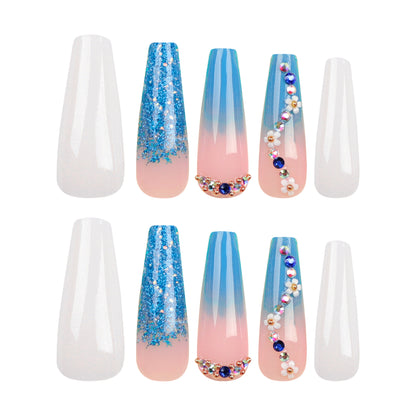 Kunstvolle Nagelverlängerungen mit floralem Ombre-Design Brehn
