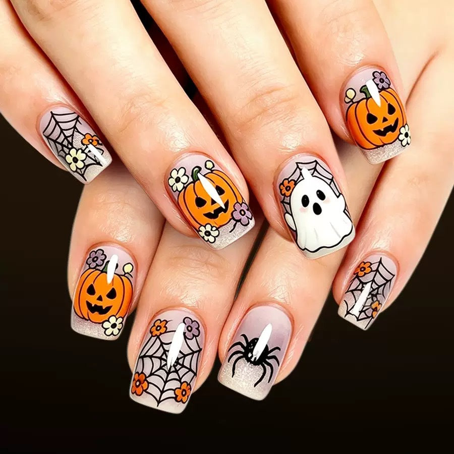 Kunstnagelset mit festlichen Halloween-Motiven Brehn