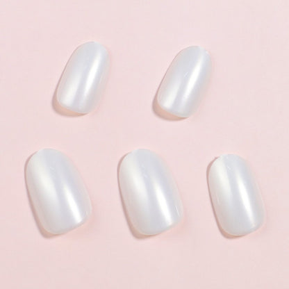 Premium Elegante Glänzende Press-On Nagelkunst Brehn