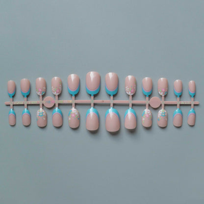 Künstlerisches Floral- und Geometrisches Nagelkunst-Design-Kit
