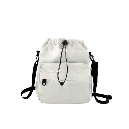 Modische Beuteltasche Mit Verstellbarem Schultergurt Brehn