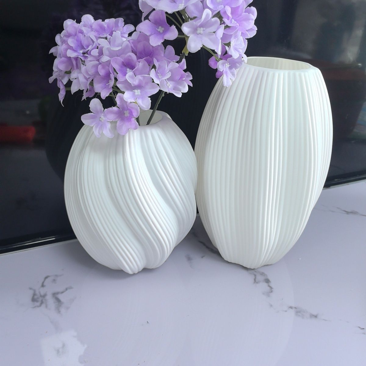 Dekorative gerippte Keramikvase Brehn