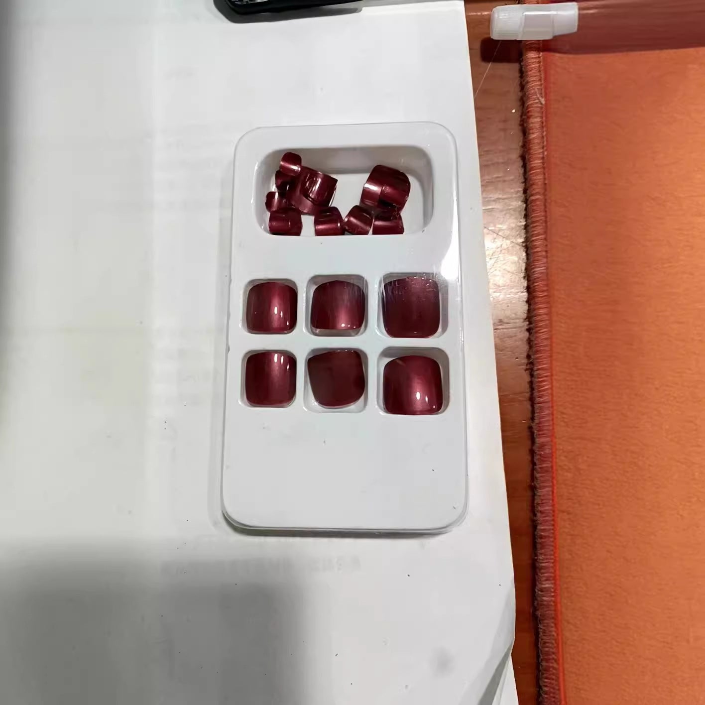 Premium Glänzendes Press-On Nagelset Brehn