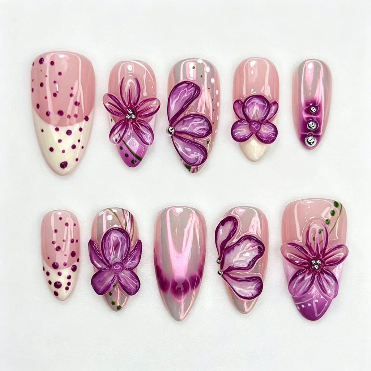 Floral Verziertes Press-On Nagelkunst Set Brehn