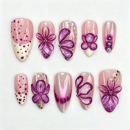 Floral Verziertes Press-On Nagelkunst Set Brehn