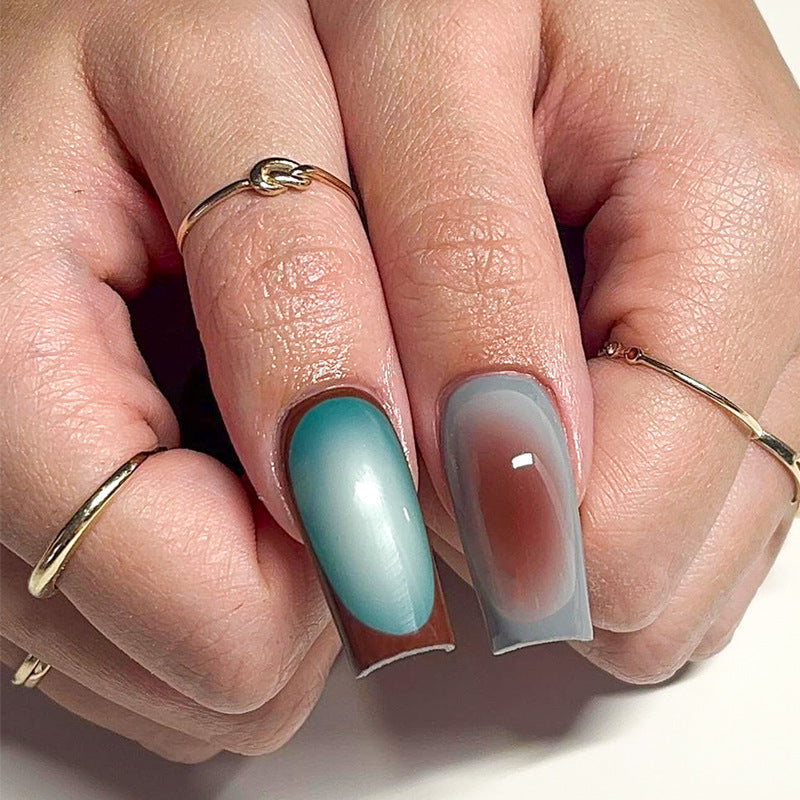 Kunstnagelset mit stilvollen Farbverlaufseffekten Brehn