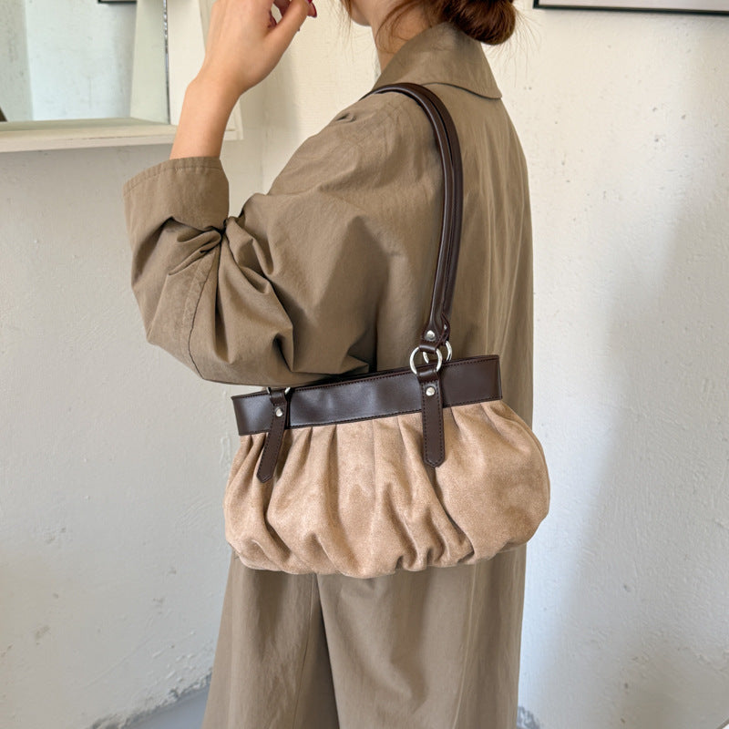 Geraffte Wildleder-Handtasche