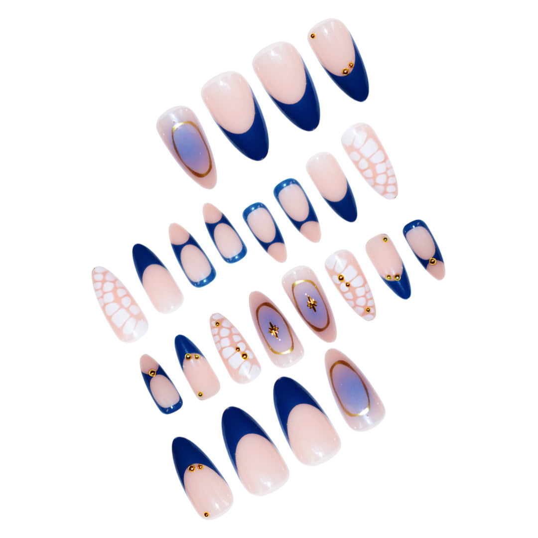 Dekorative Stiletto Press-On Nagelkunst Brehn