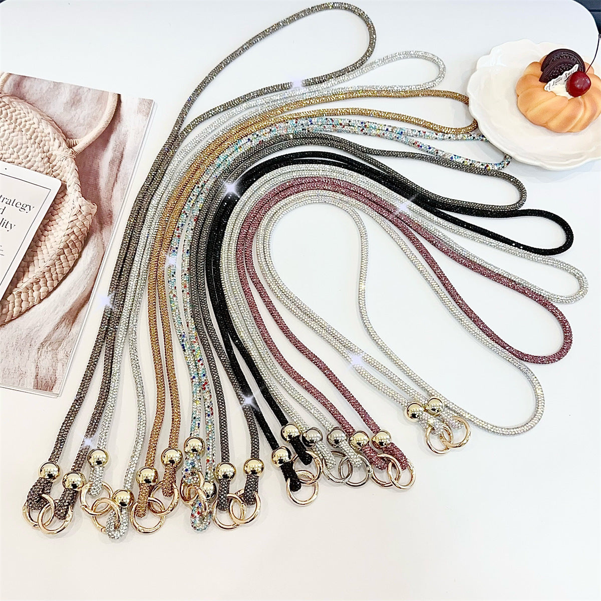 Stylische glitzernde Brillenband Brehn