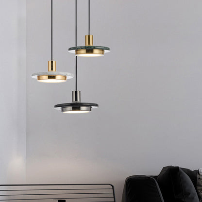 Elegante Marmor- und Messing-Pendelleuchte
