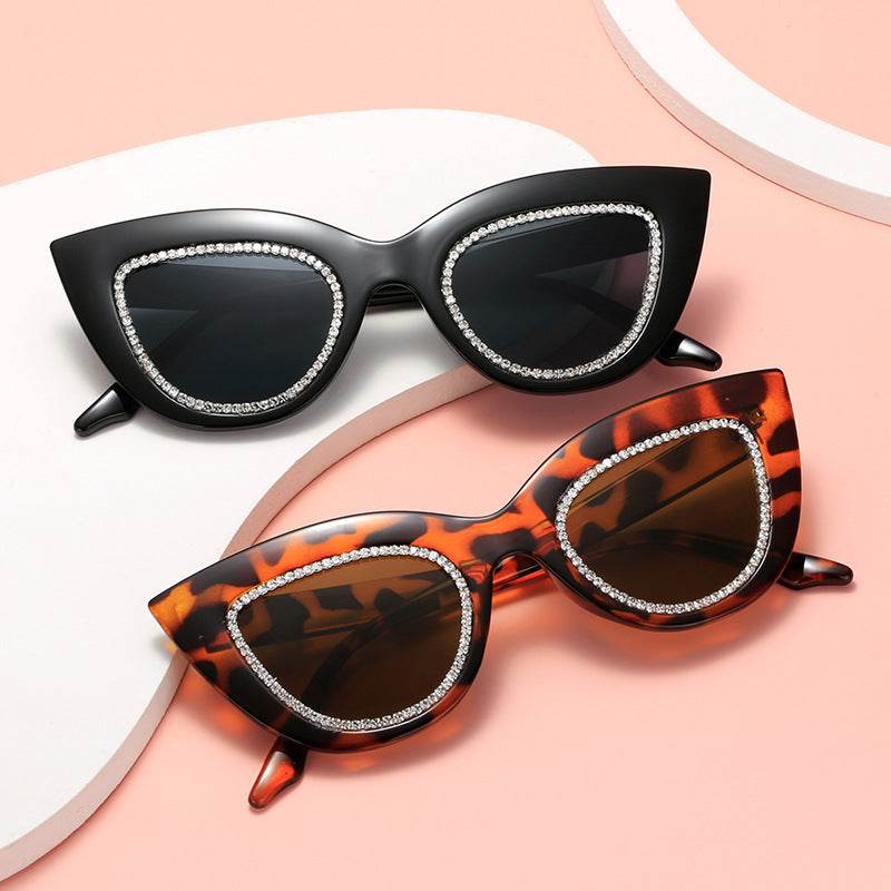 Damen Cat-Eye Sonnenbrille mit funkelnden Akzenten Brehn