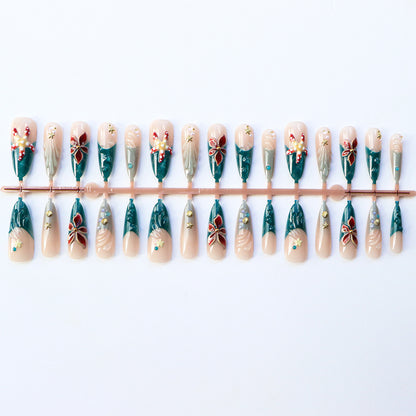 Dekorative Nagelkunst