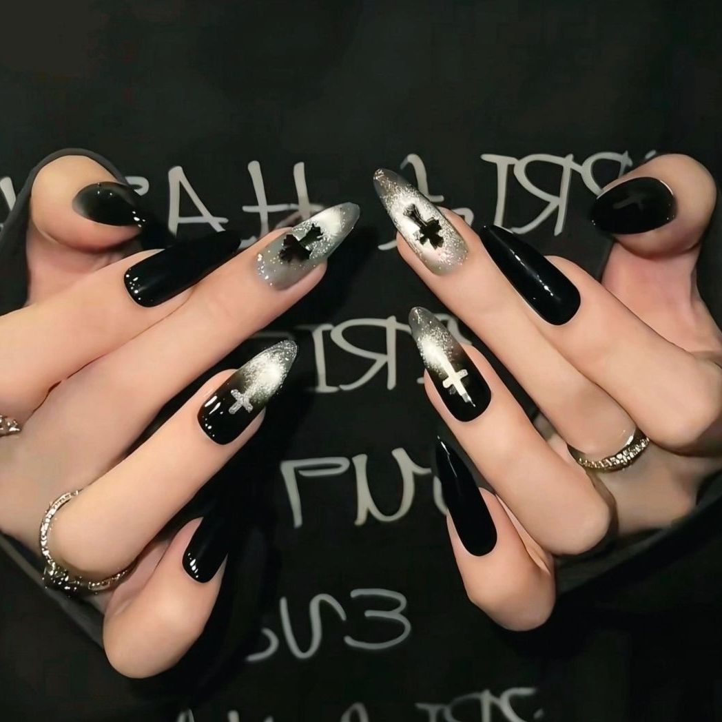 Glamouröse Gel-Nagelkunstverlängerungen Brehn