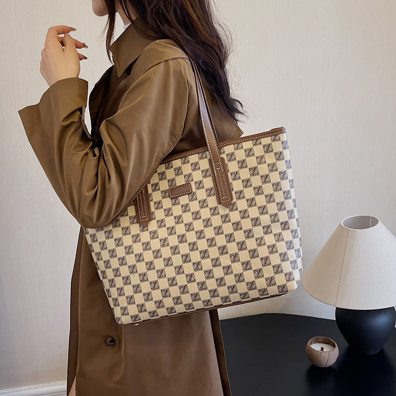 Geräumige Designer-Shopper-Tasche
