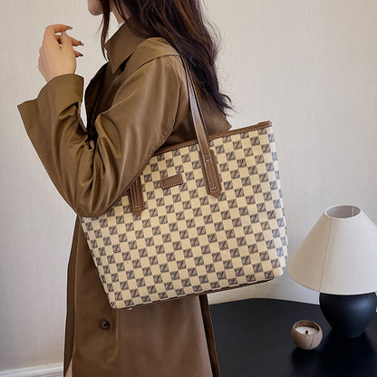 Geräumige Designer-Shopper-Tasche